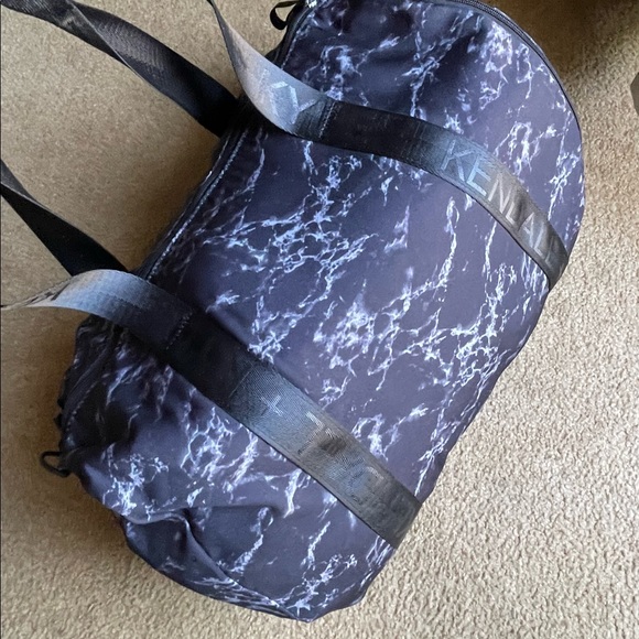 Kendall & Kylie Duffle Bag in Faux Stone Pattern - Picture 10 of 10